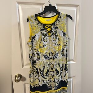 Sandra Darren Vibrant Yellow and Black Paisley Dress